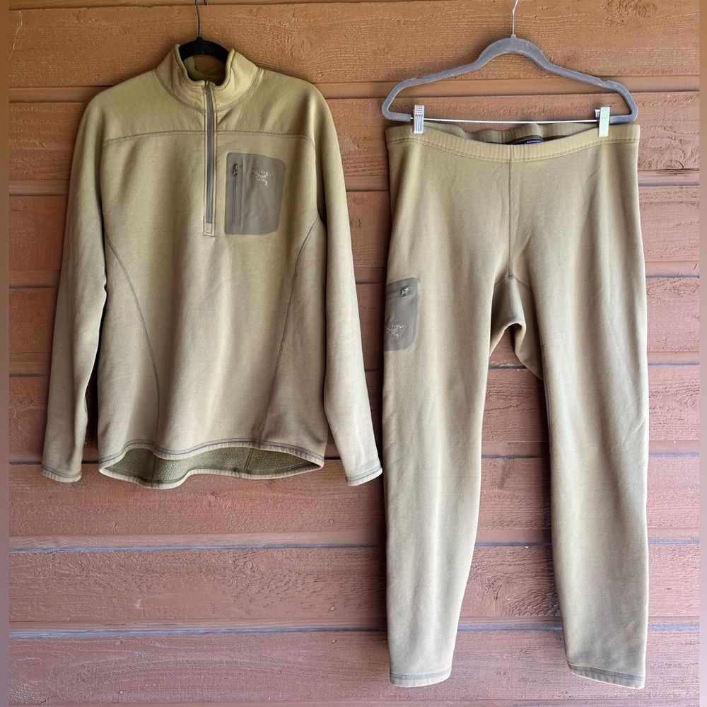 ARC’TERYK Polartec men’s sweatshirt and pants set. size XL. Like new